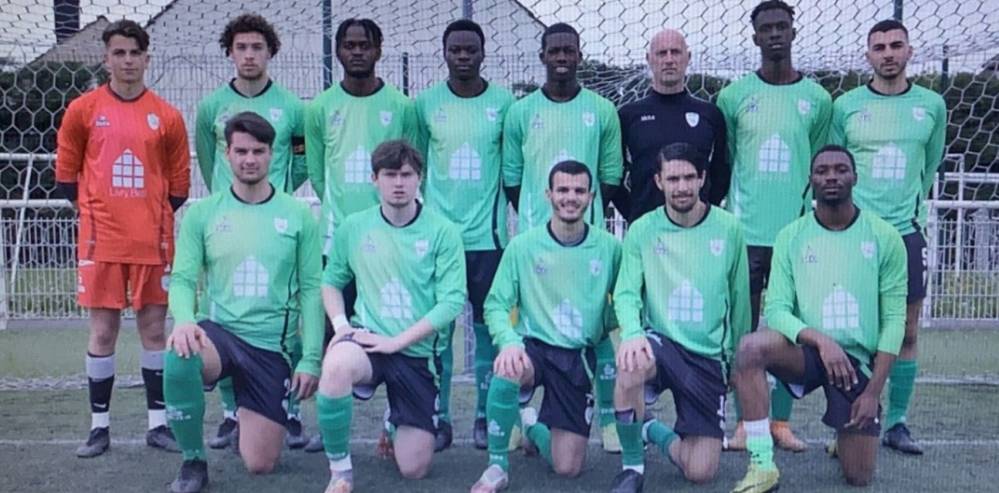 Equipe de foot grands